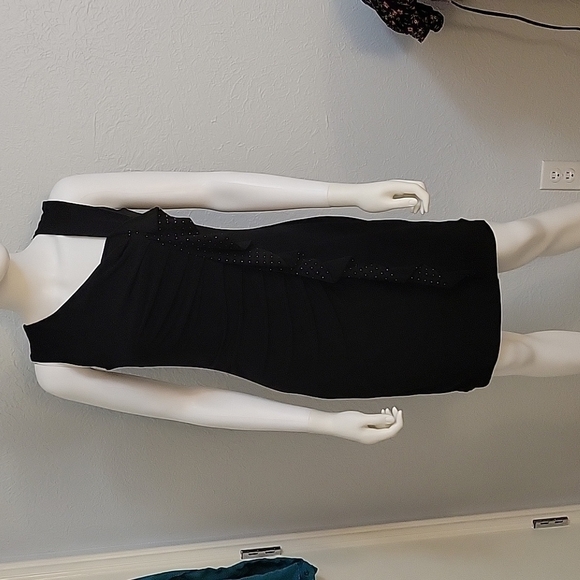 SAINT TROPEZ WEST 1990s Black Ruffle Embellished Ruched Bodycon Angled Dress - Picture 3 of 8